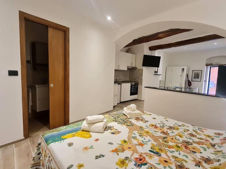 Le Prie Rooms Génova Exterior foto